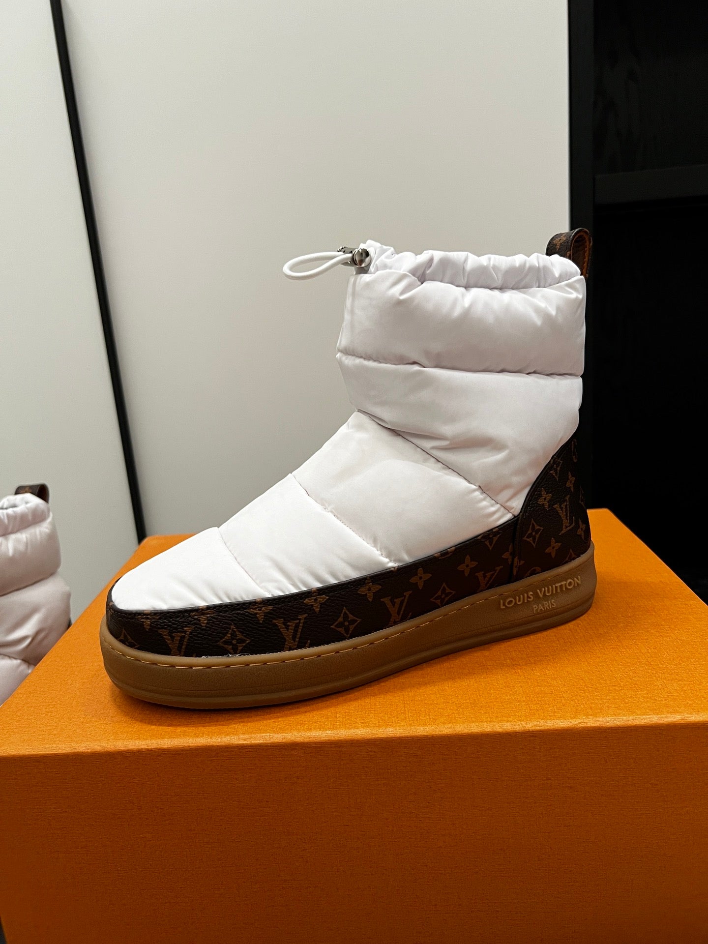LV Pillow Down Snow Boots Series 02