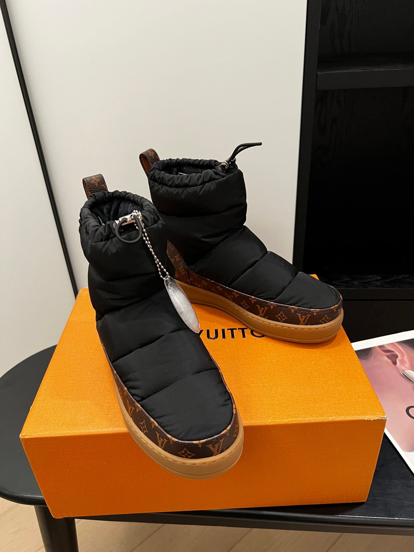 LV Pillow Down Snow Boots Series 01