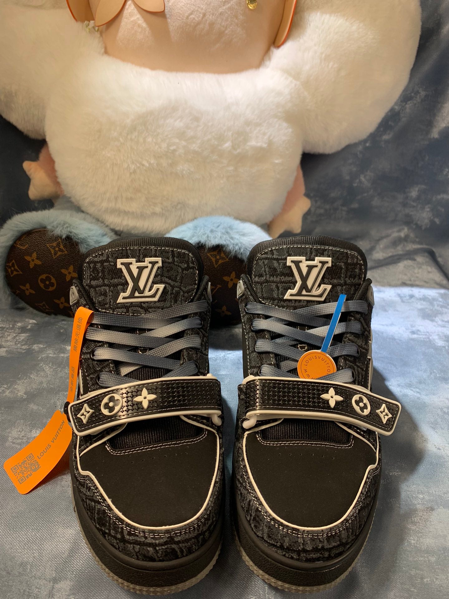 LV Trainer Series 52