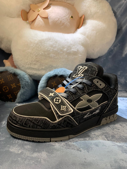 LV Trainer Series 52