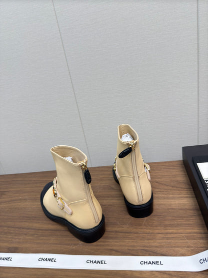 Chanel Fall/Winter New Runway Short Boots, Yellow