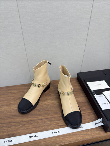 Chanel Fall/Winter New Runway Short Boots, Yellow
