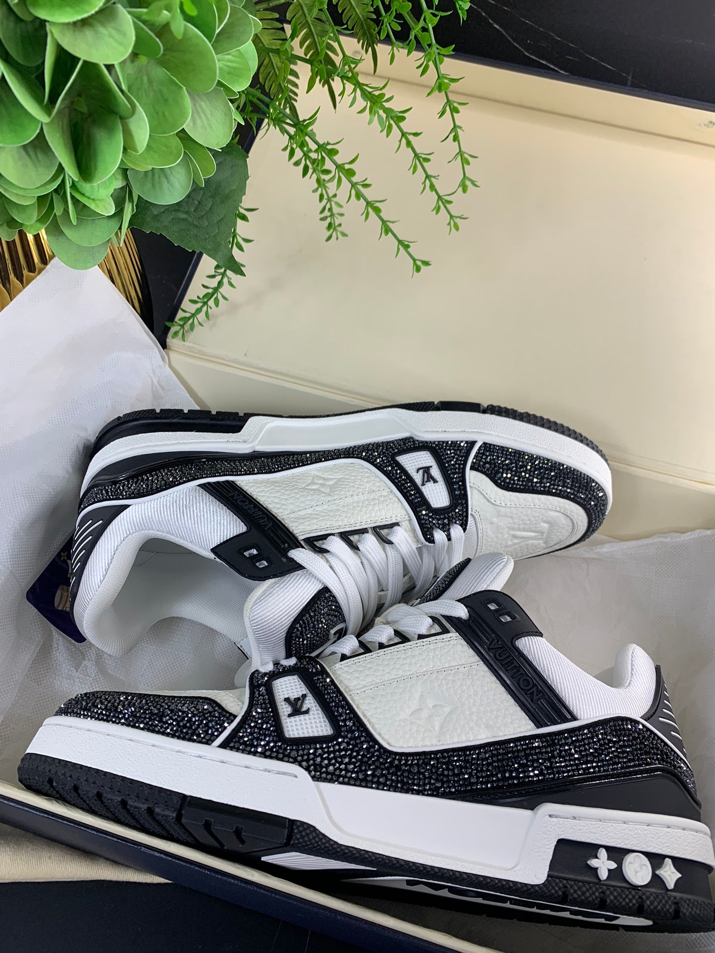 LV Trainer Series 54