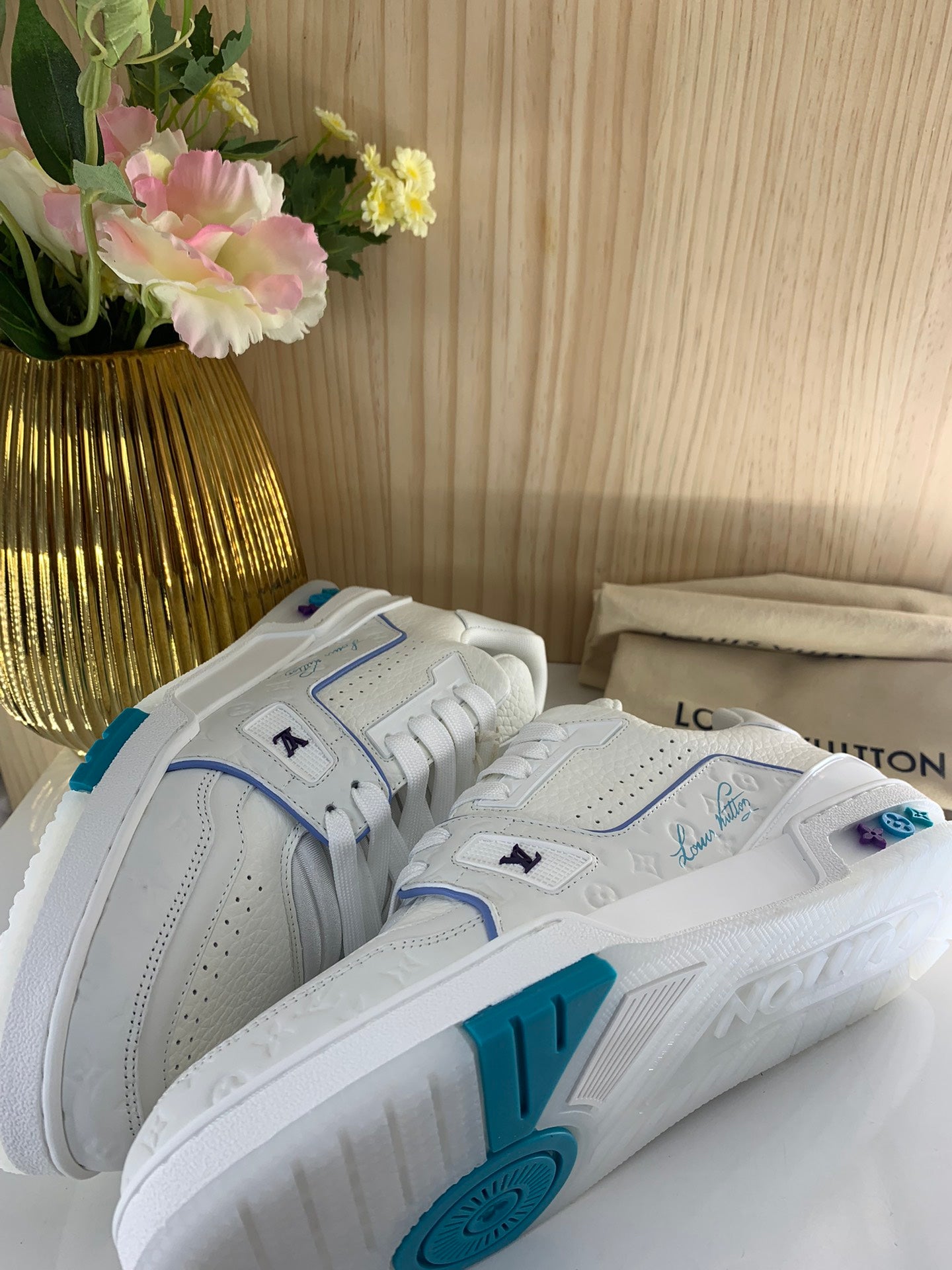 LV Trainer Series 57