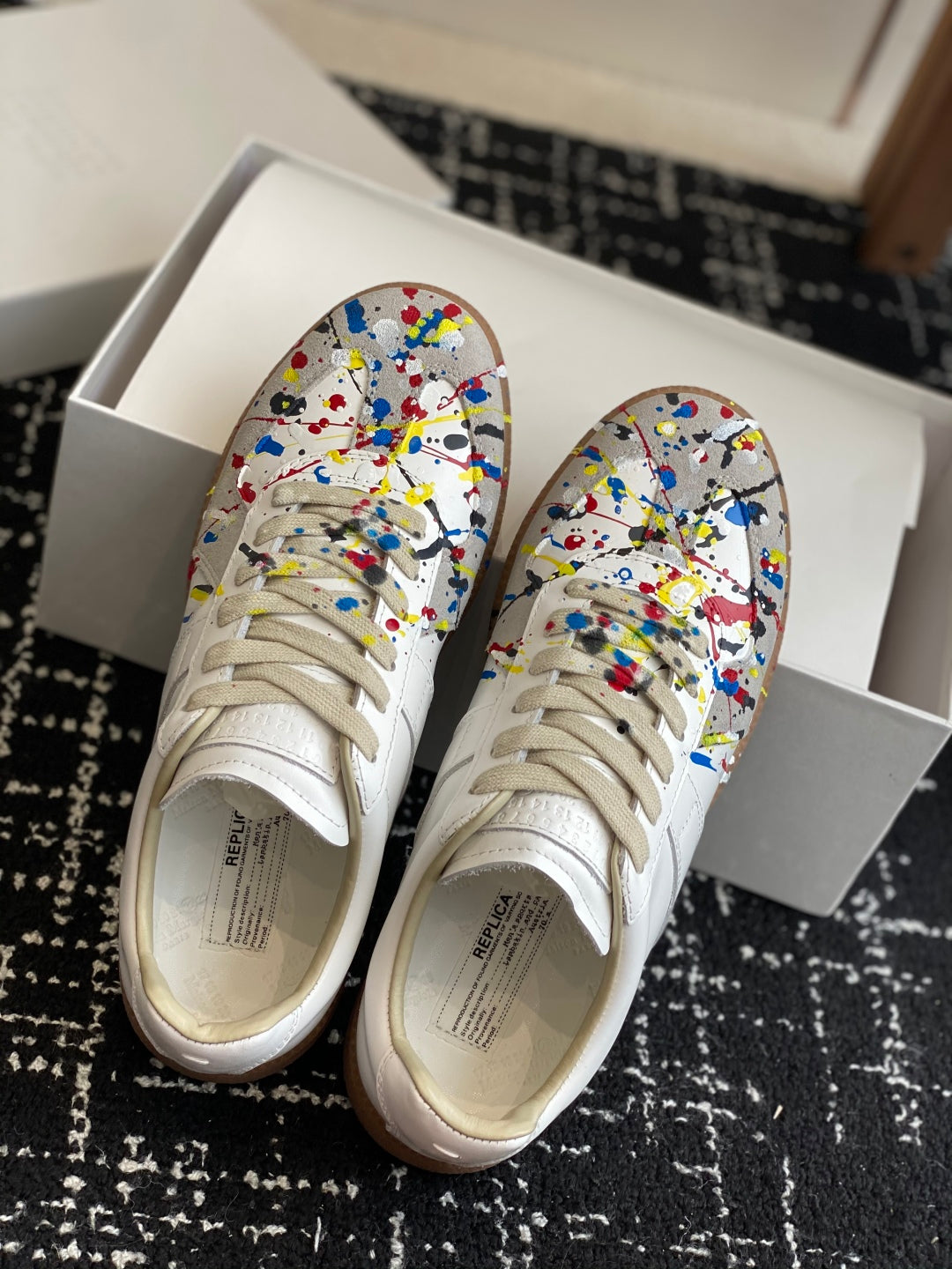 Maison Margiela
Replica Paint low-top Sneakers, White/multicolour