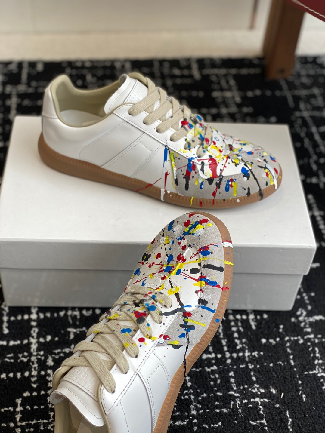 Maison Margiela
Replica Paint low-top Sneakers, White/multicolour