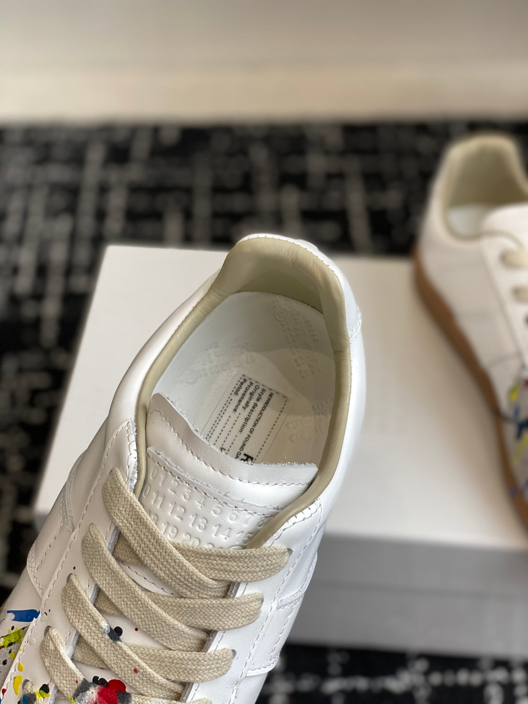 Maison Margiela
Replica Paint low-top Sneakers, White/multicolour