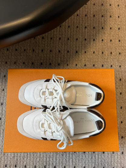 LV SNEAKRINA, White and Logo Print