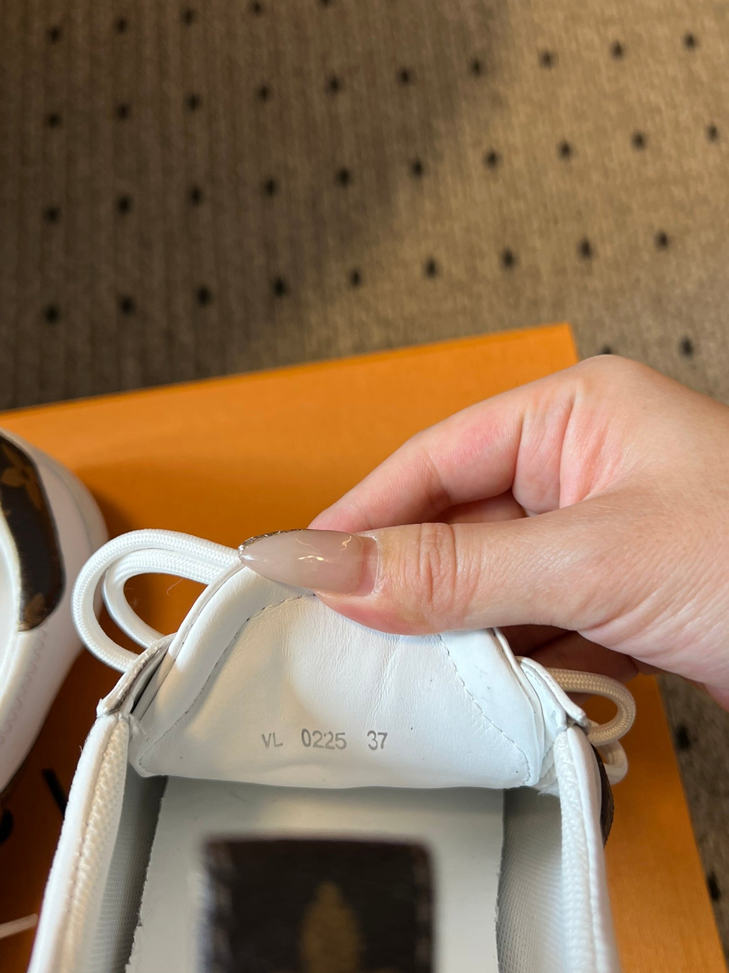 LV SNEAKRINA, White and Logo Print