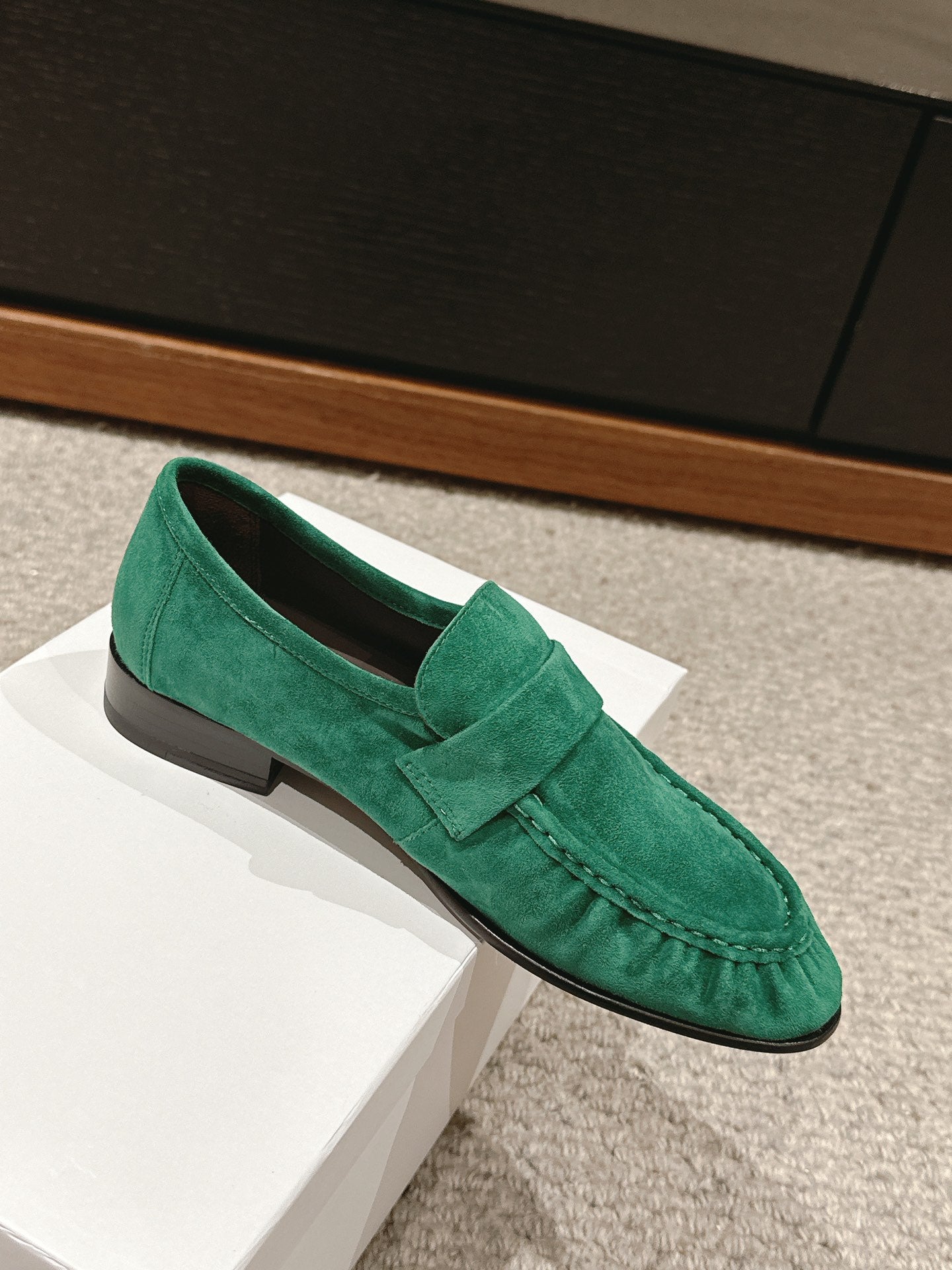 The Row Soft Moccasin in Suede, Green