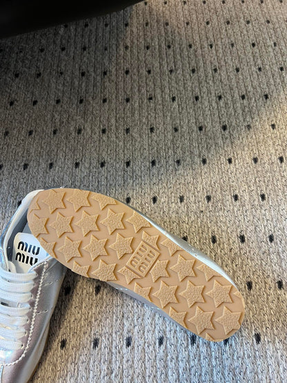 Miu Miu Plume leather Sneakers, Silver