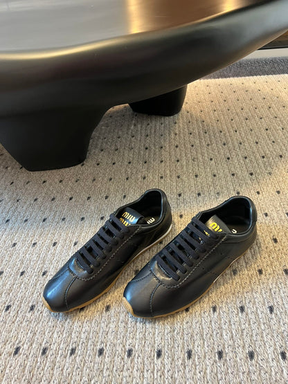 Miu Miu Plume leather Sneakers, Black