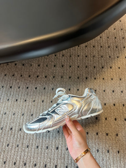 New Balance X Miu Miu 530 SL leather Sneakers, Silver