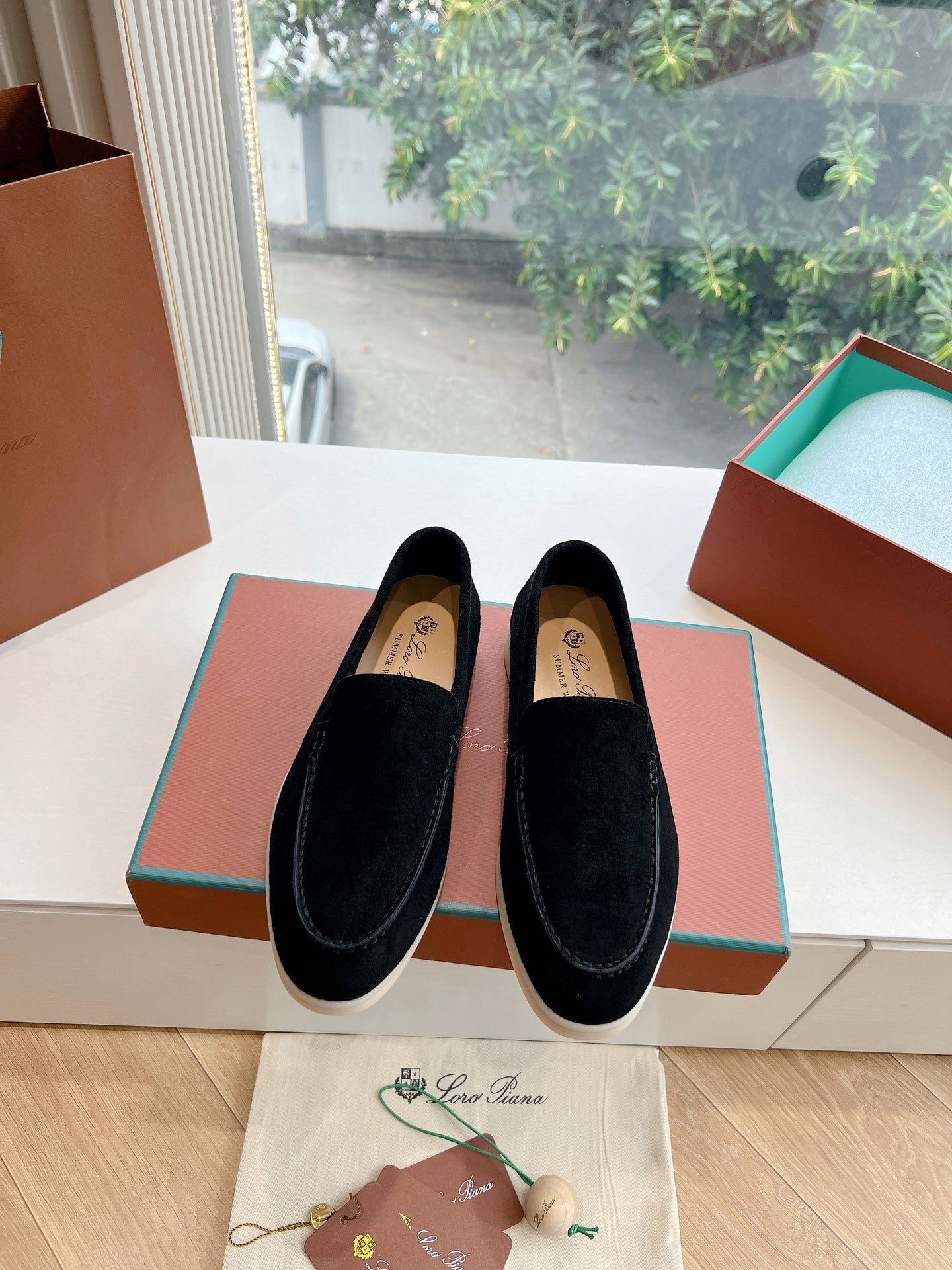 Loro Piana Summer Walk Loafer Suede, Black