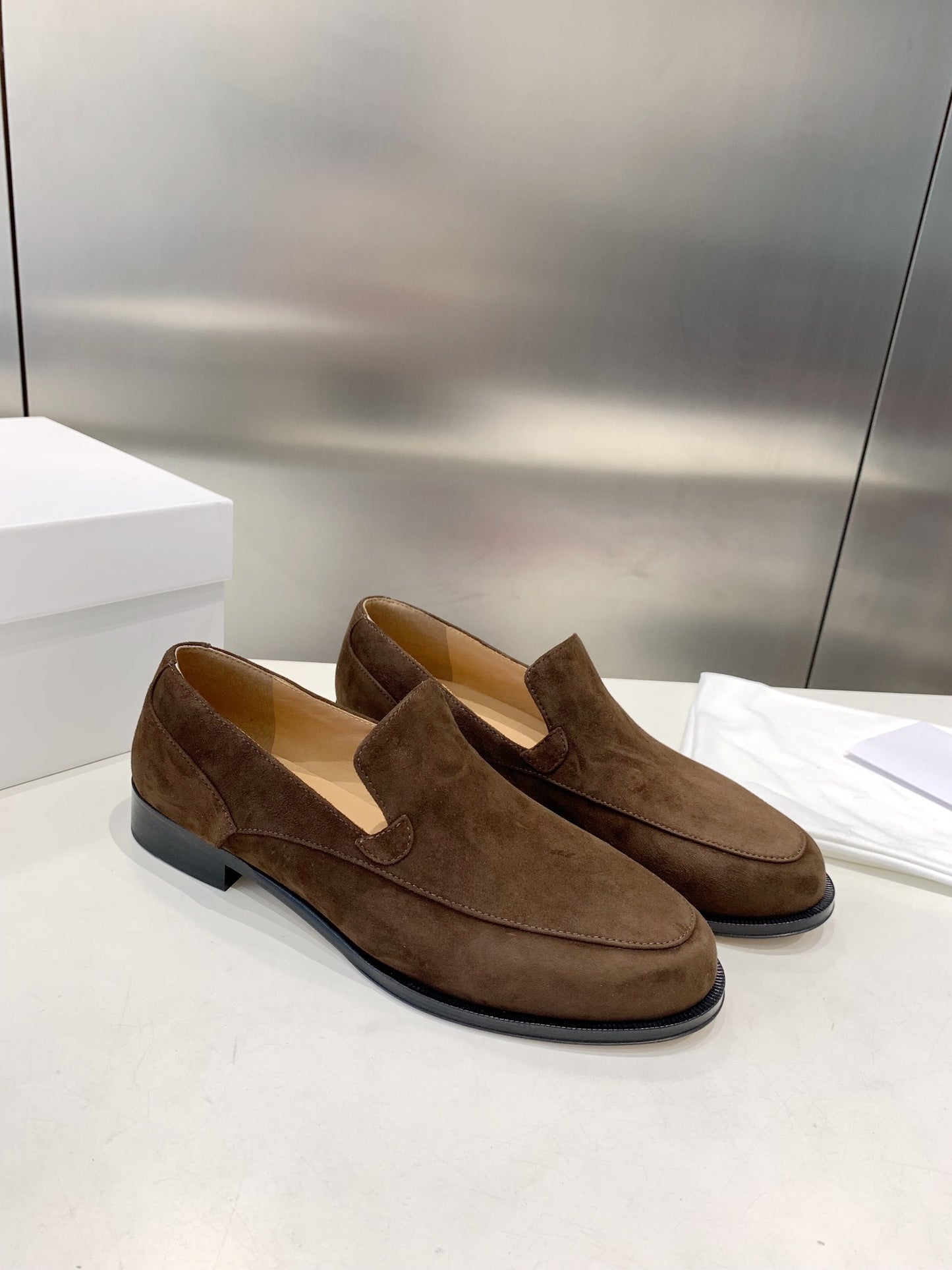 The Row Suede moccasin, Brown