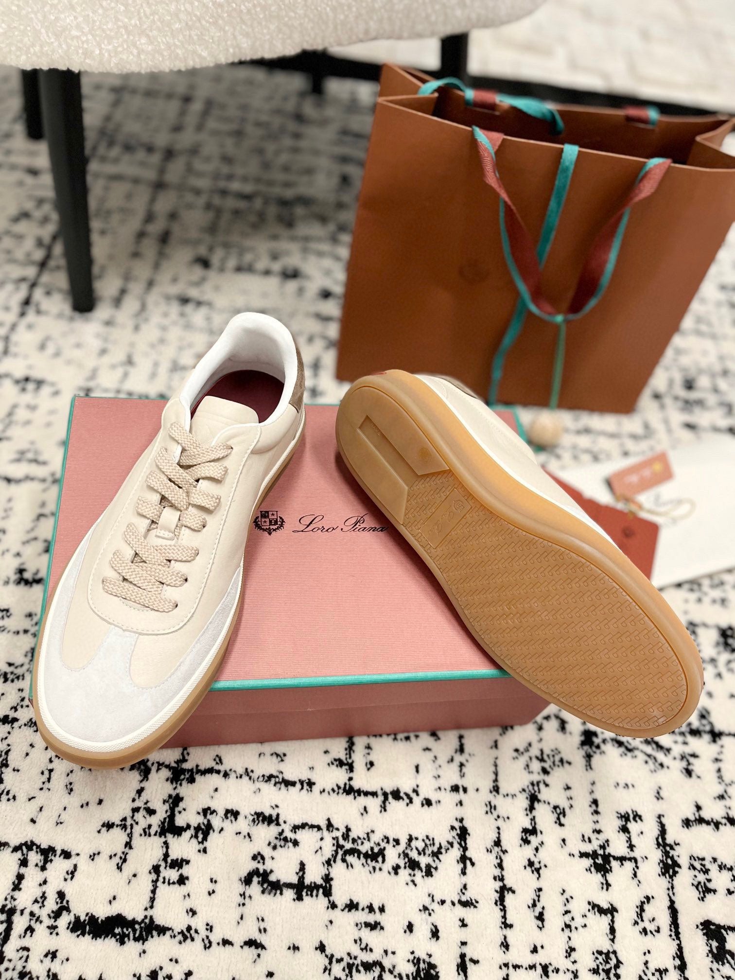 Loro Piana
Tennis Walk trainers, Milk