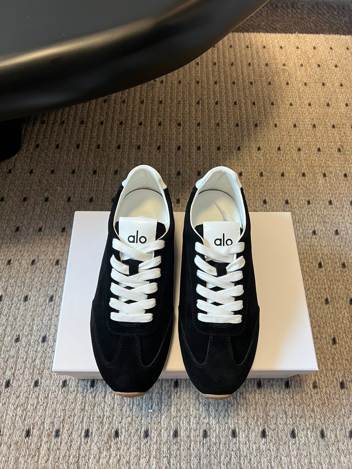 ALO Sunset Sneaker, Black
