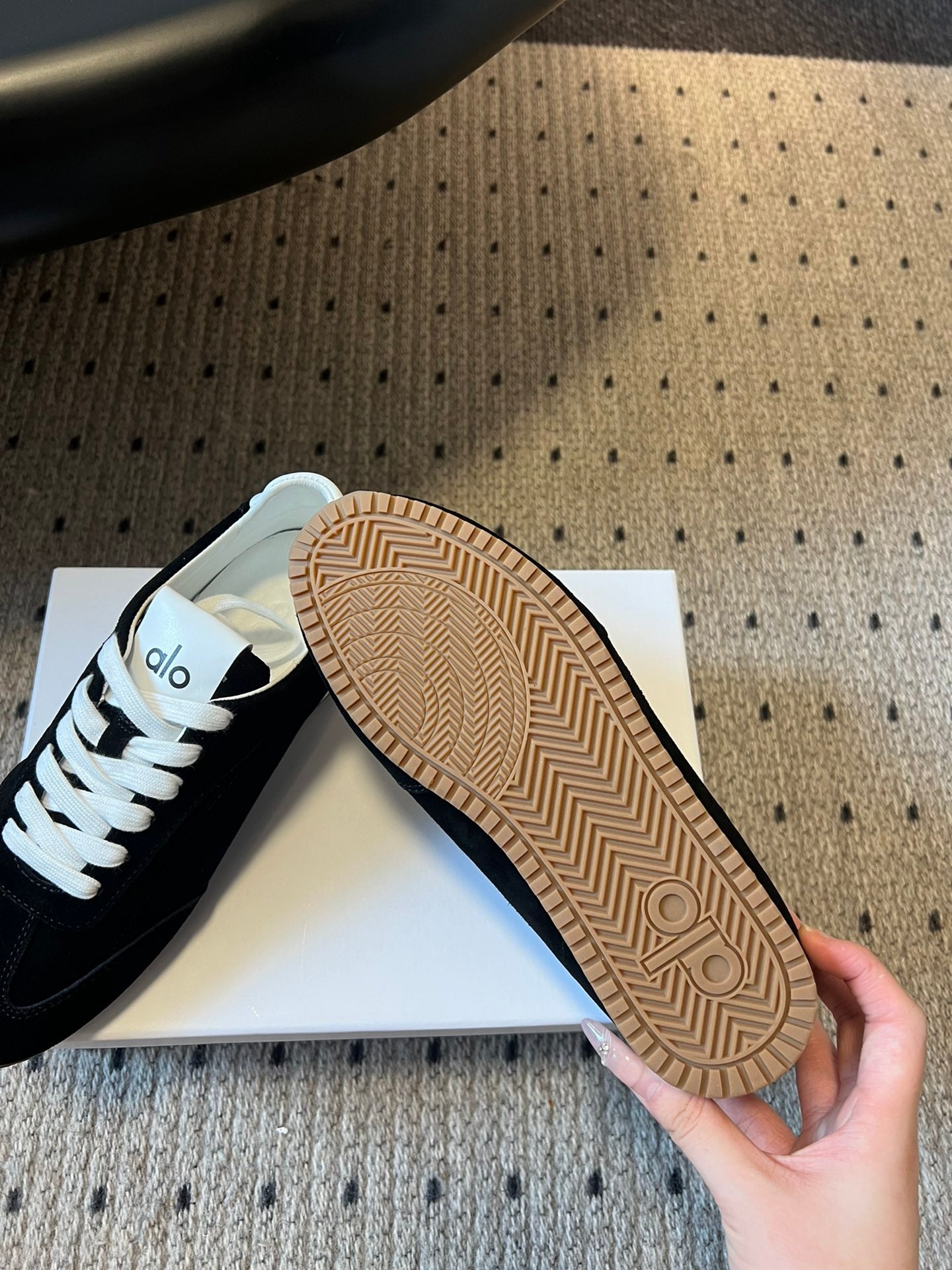 ALO Sunset Sneaker, Black