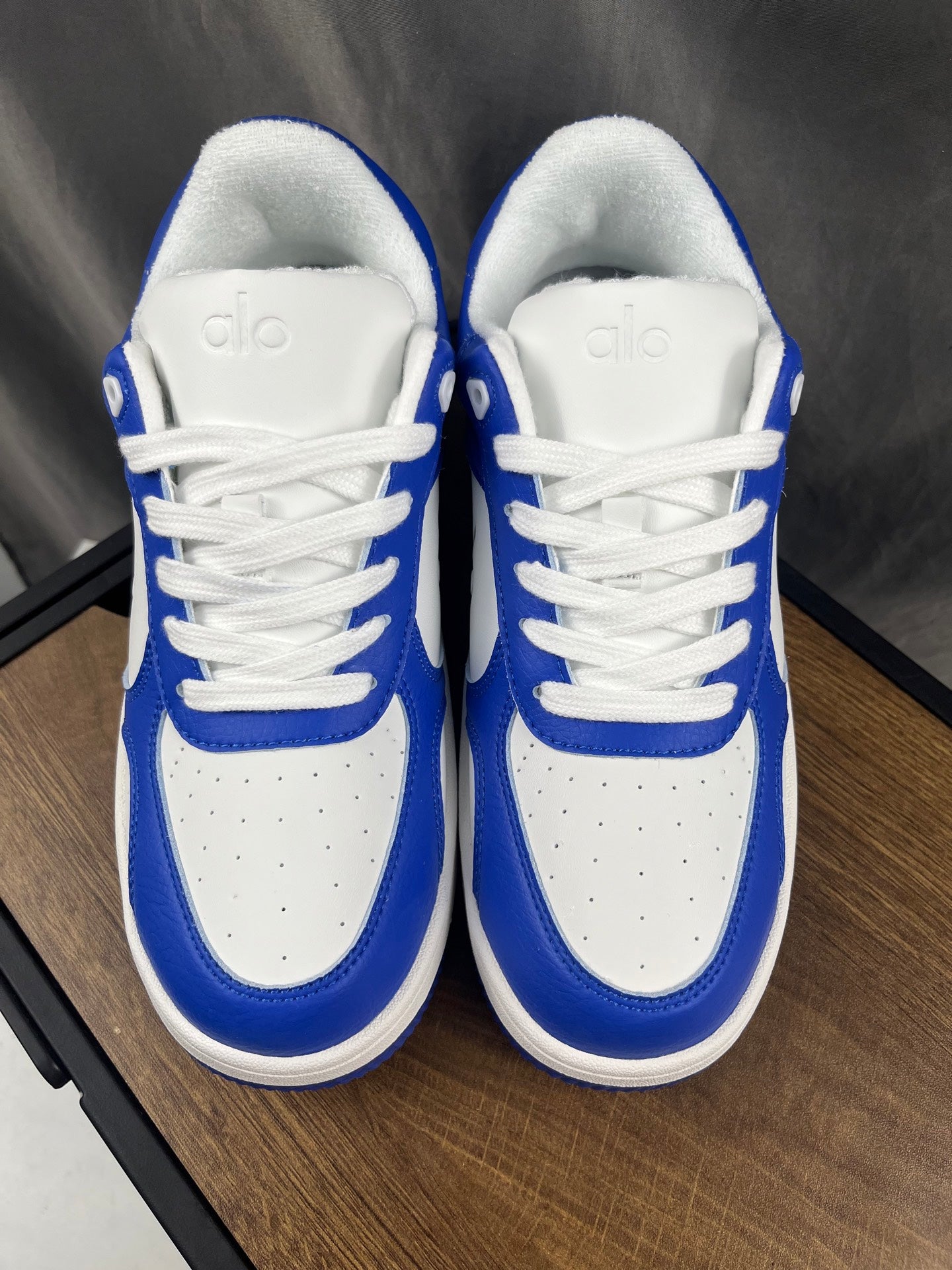 ALO Recovery Mode Sneaker, Navy/White