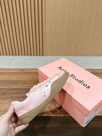 Acne Studios
panelled-design leather Sneakers, Pink