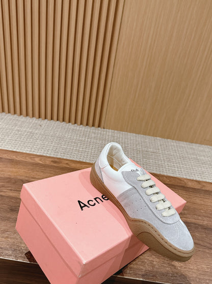 Acne Studios
panelled-design leather Sneakers, White