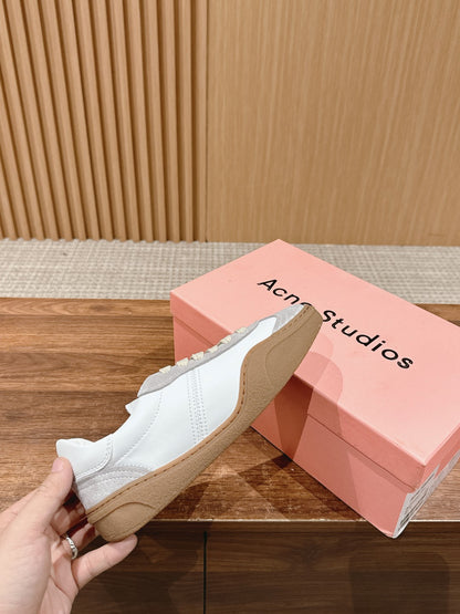 Acne Studios
panelled-design leather Sneakers, White